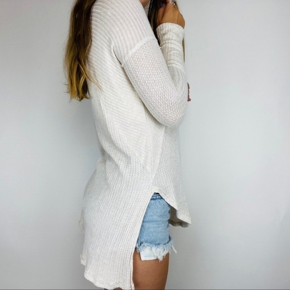 Free People Cream White Oversized Thermal Hi-Low Top Women's XS Comfy Lounge EUC - Picture 3 of 6